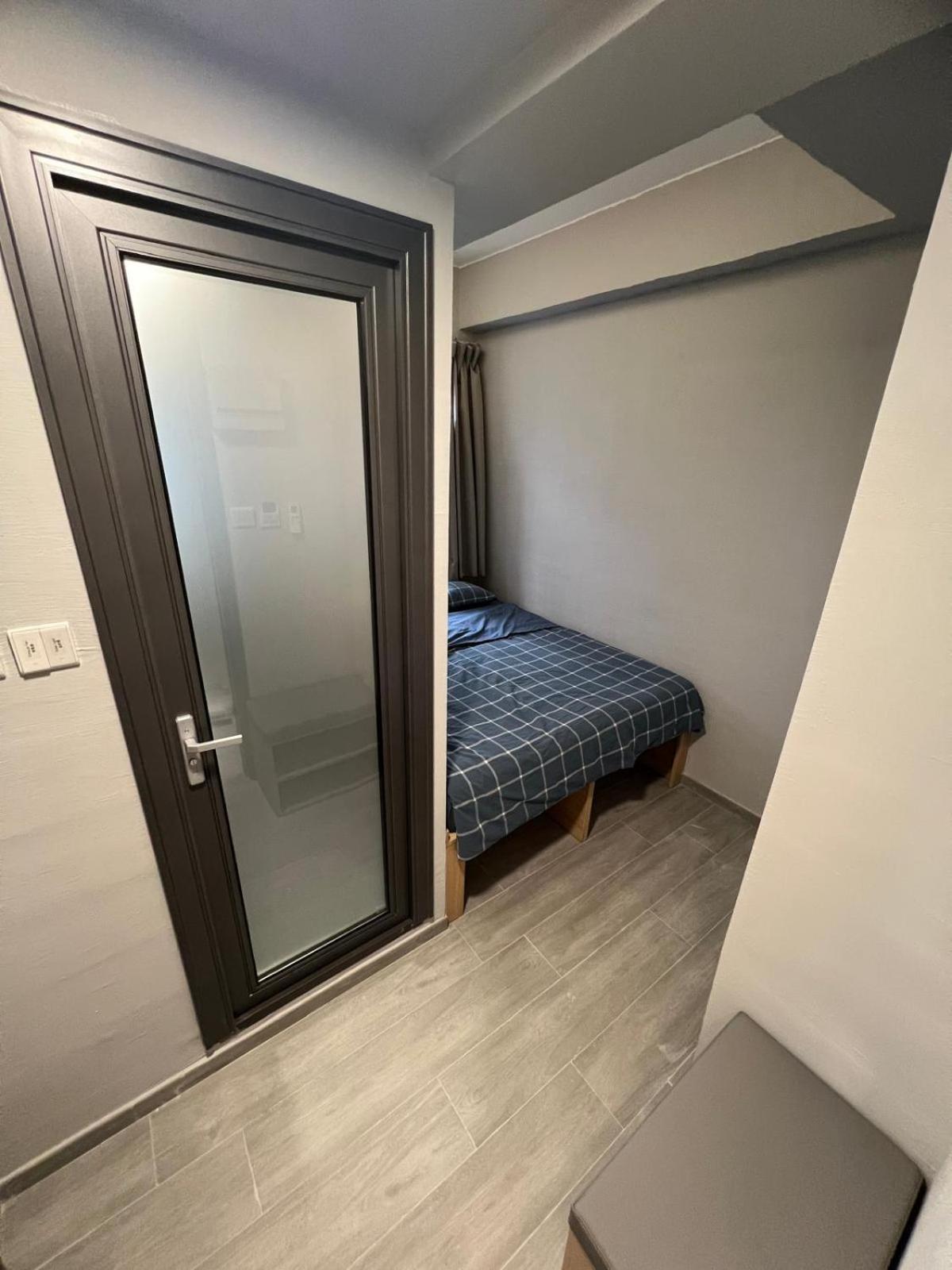 Check Inn Hk Хонконг Стая снимка